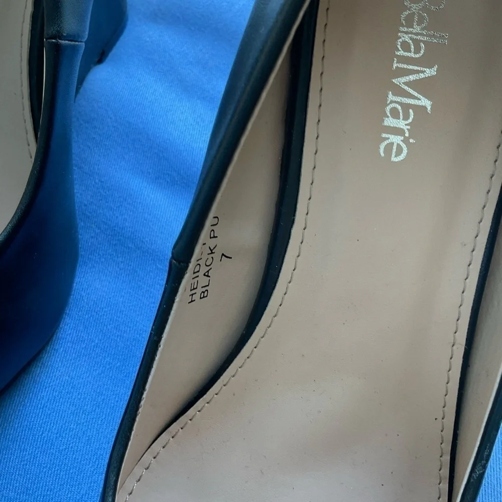 BELLA Marie “Heidi” PU Wedges new without box